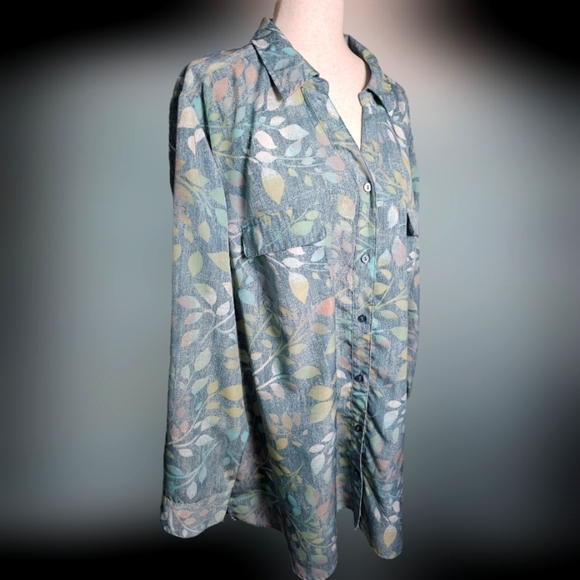 D&Co Plus Size Button Up Luxurious Feeling Top  Size 3x Thick Material Leaf Prin - Picture 1 of 14
